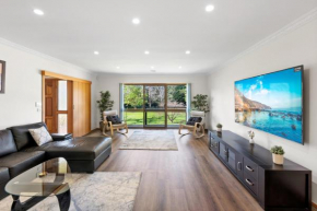 5 Acre Home at St Andrews Beach with Spa